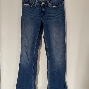 Levi's Bold Curve Jeans. Size 5 S/C 25" waist. Denim Blue. 99% cotton.